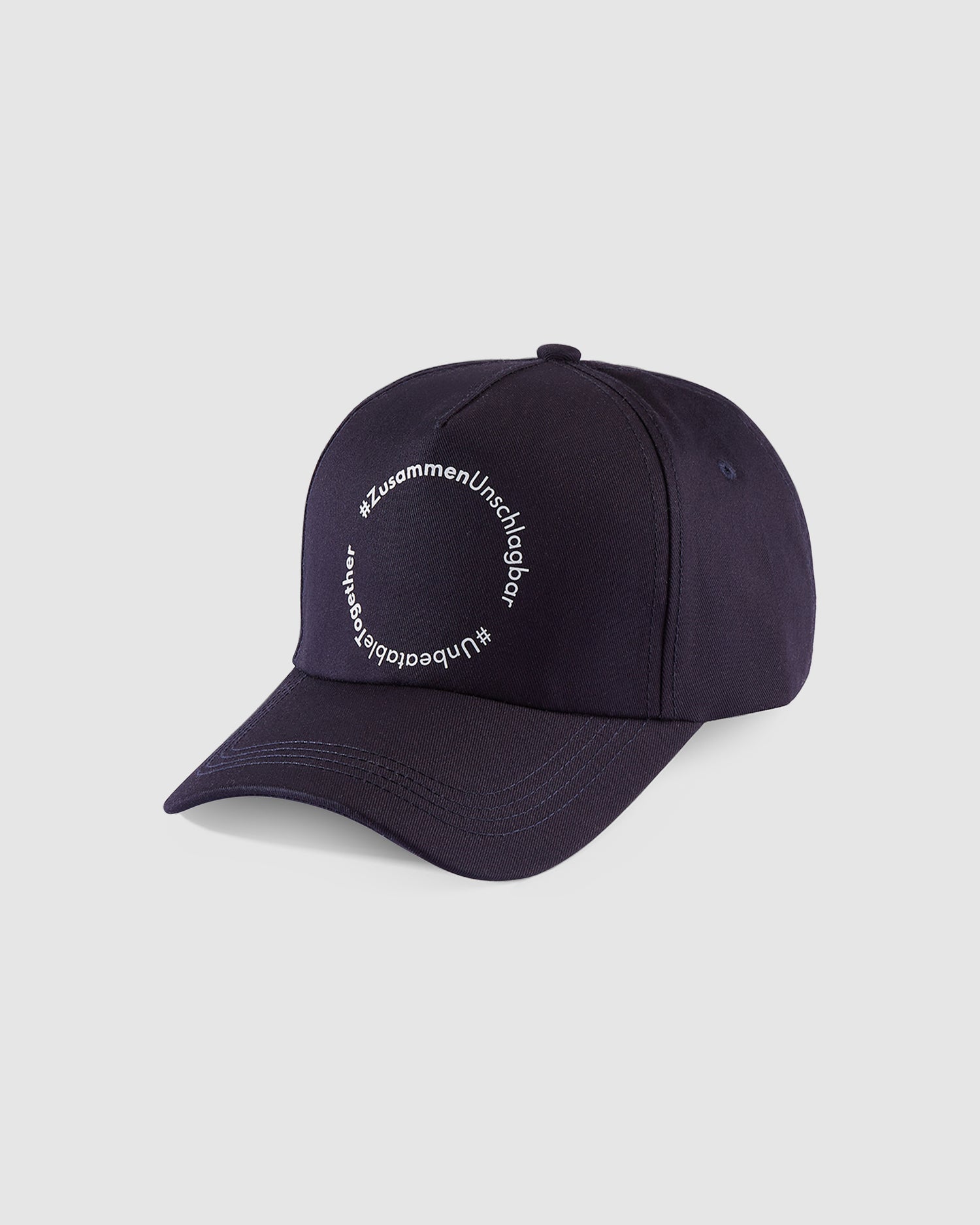 Cap in Navy mit Schriftzug '#ZusmmenUnschlagbar´ und ´#UnbeatableTogether'
