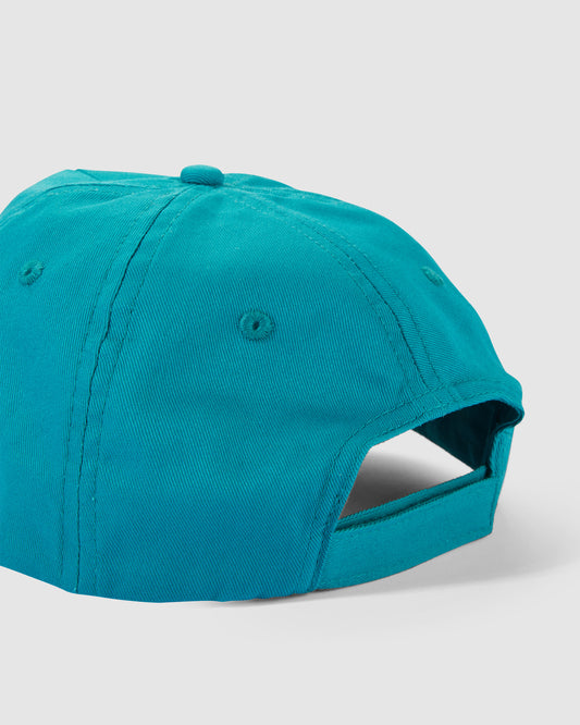 Nahaufnahme  Cap in petrol von hinten