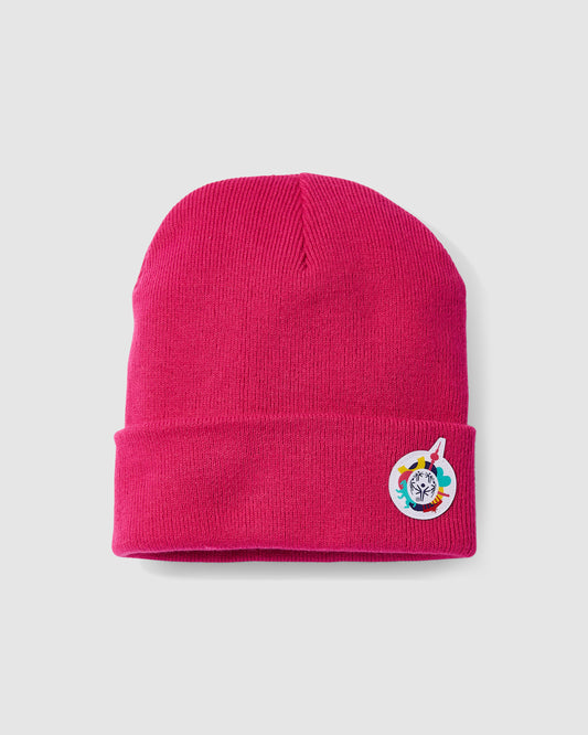 Nahaufnahme Mütze in pink mit kleinem Weltspiele Logo
