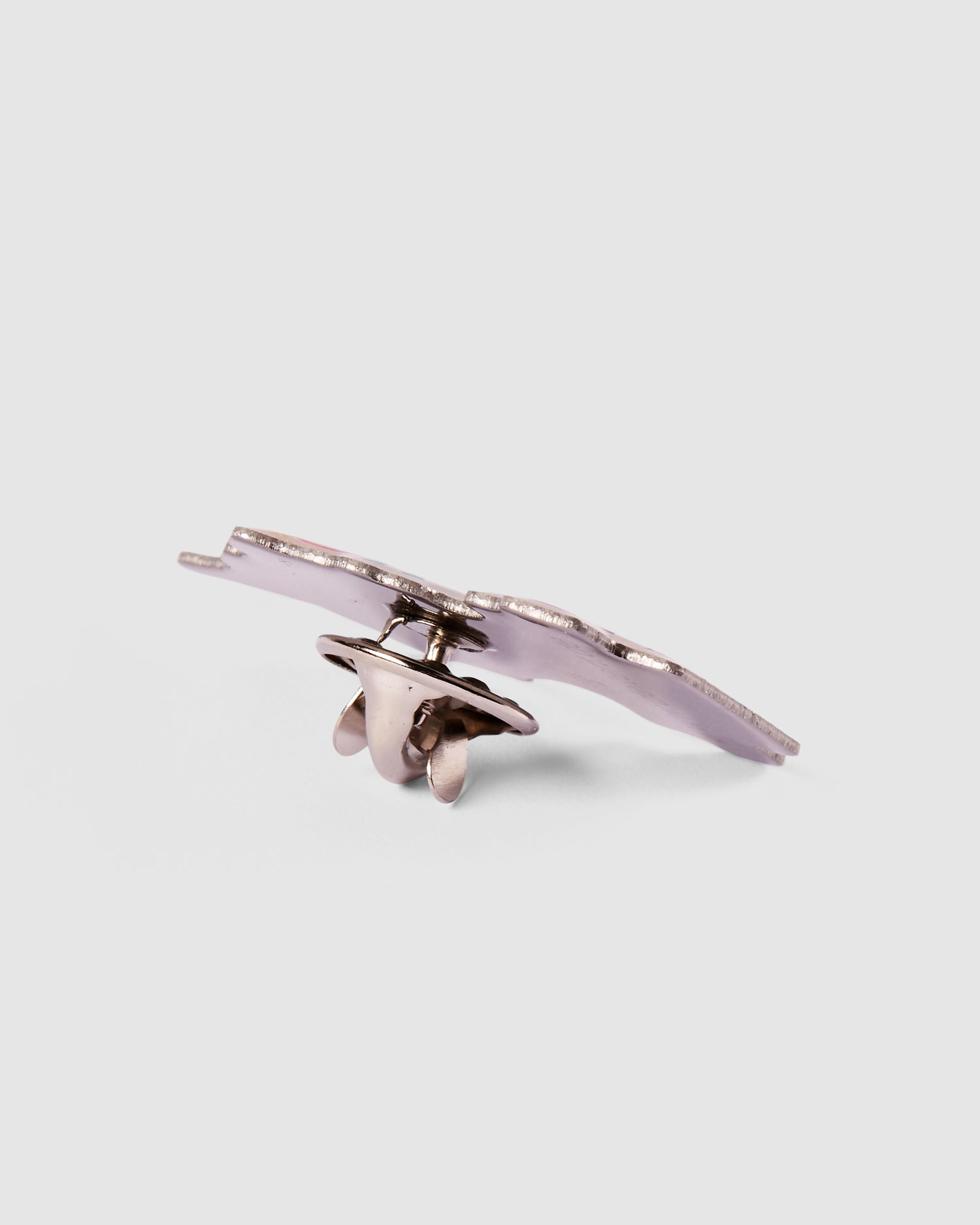 Nahaufnahme Pin Weltspiele Logo seitlich